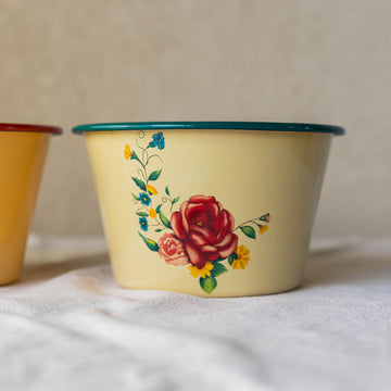 Roses Bowl With Green Border
